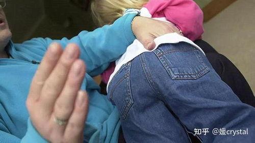 古代小孩打屁股的视频,一窥古代小孩打屁股的趣味瞬间